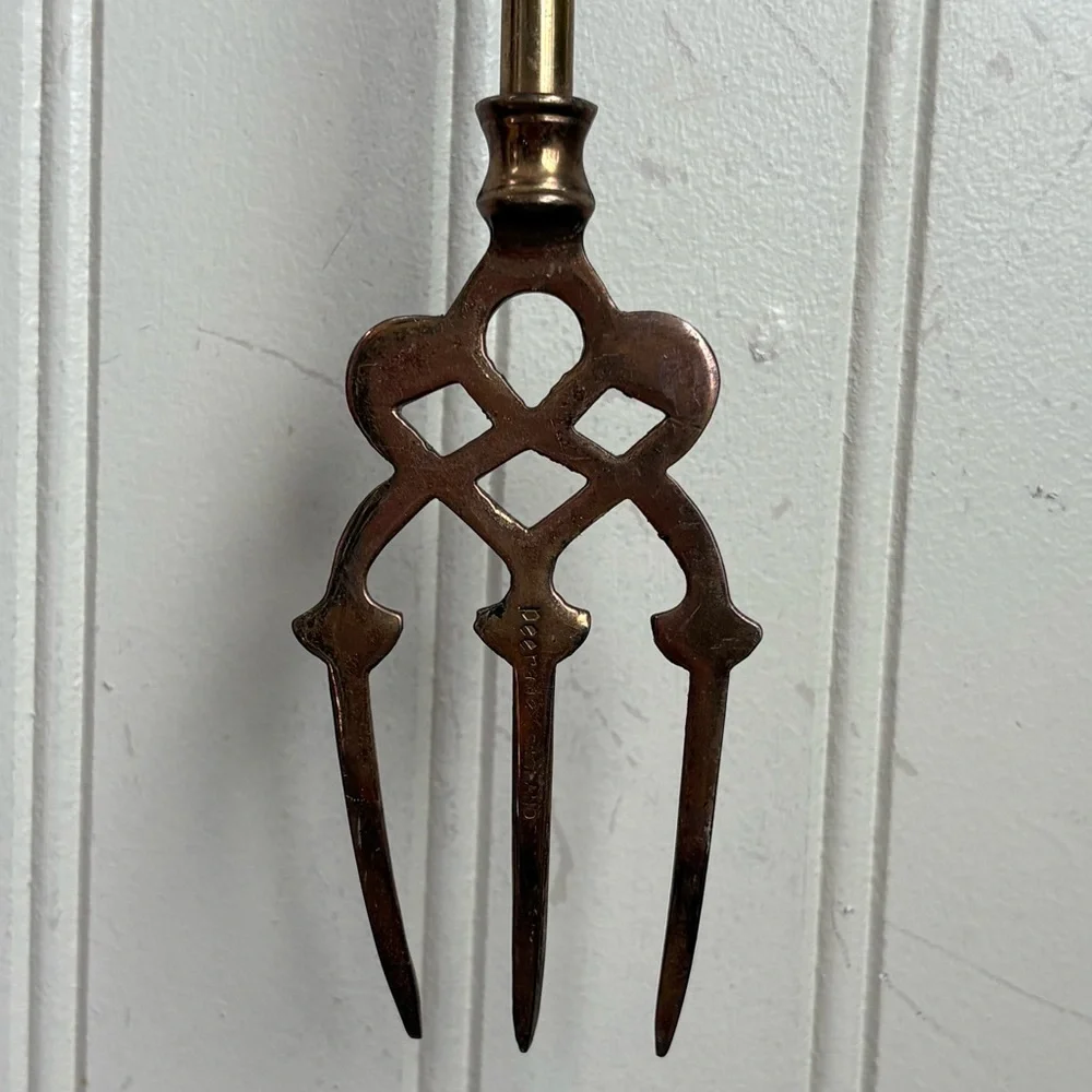 Vintage Peerage Brass Toasting Fork Fireplace Hearth Kitchen Wall Decor Stamford